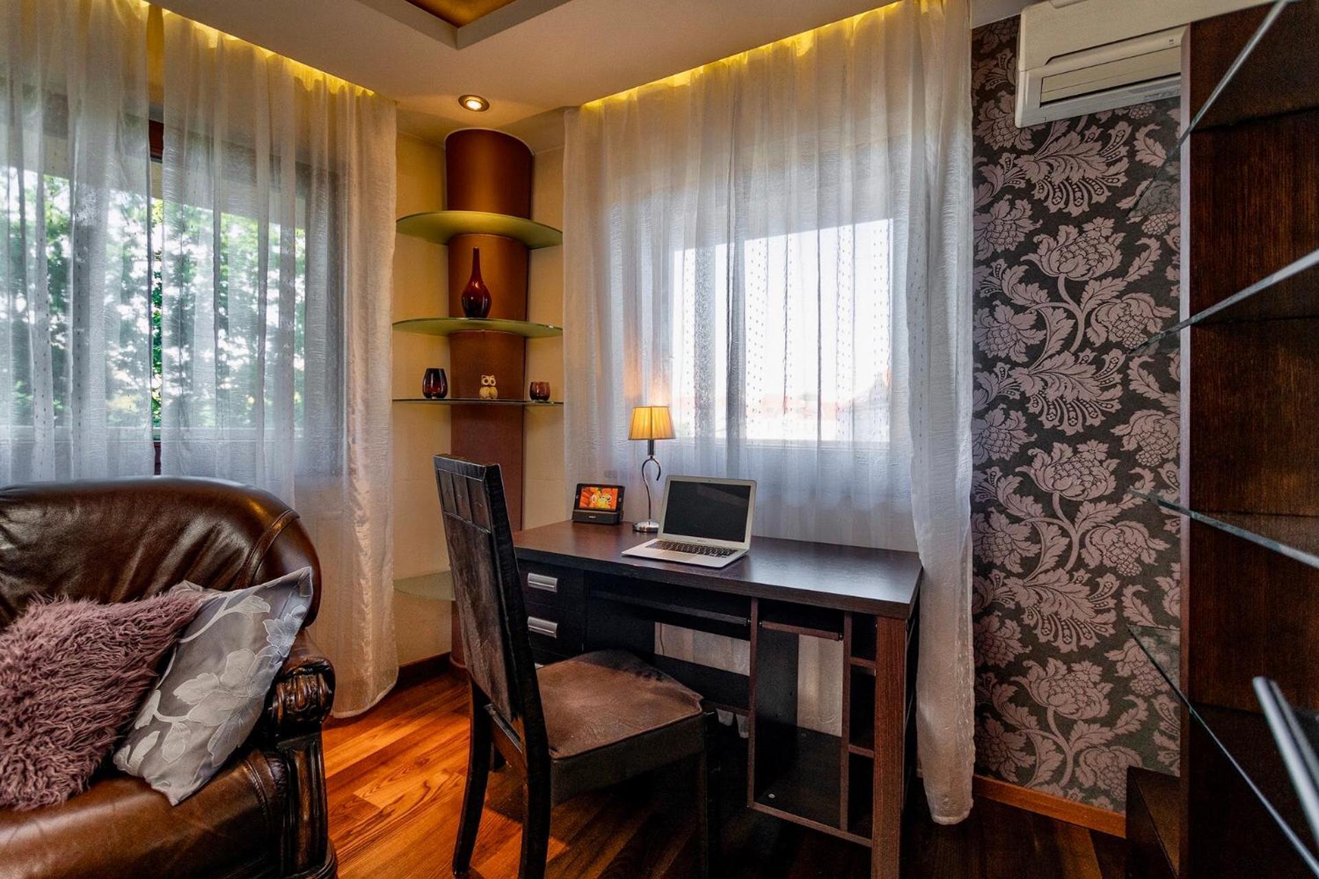 Rondo Verona - Free, Secure Parking For Guests *